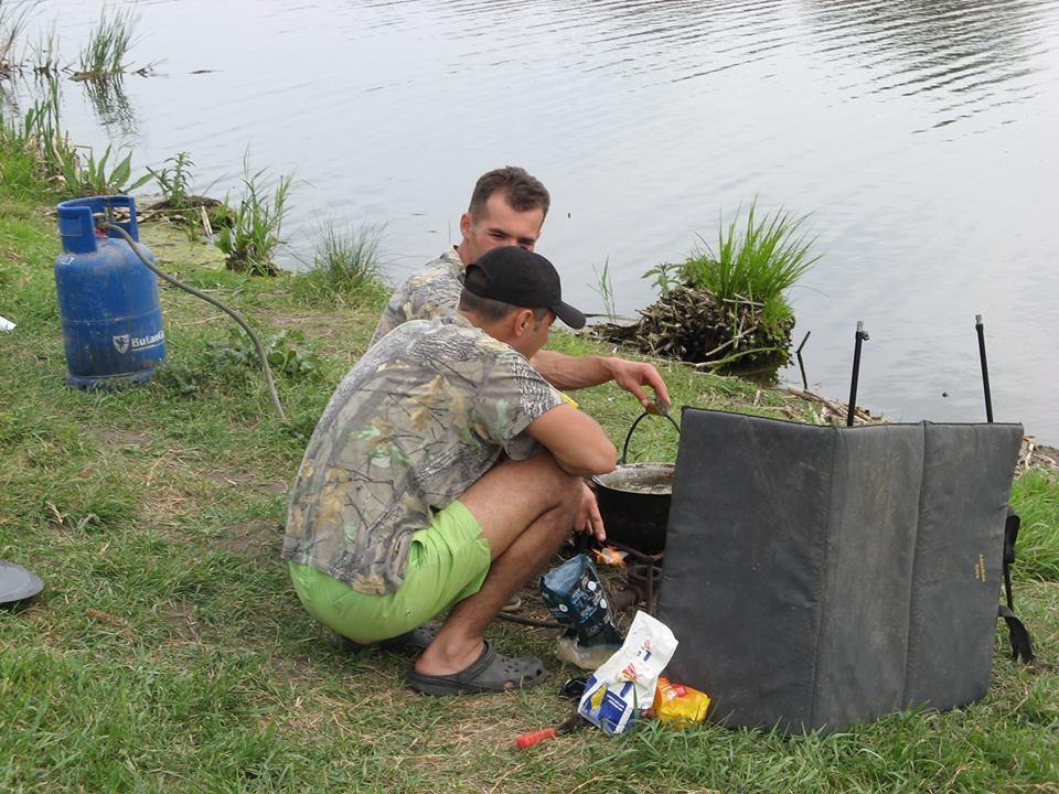 chiroiu 4 - 994978583879451665144952460559n.jpg